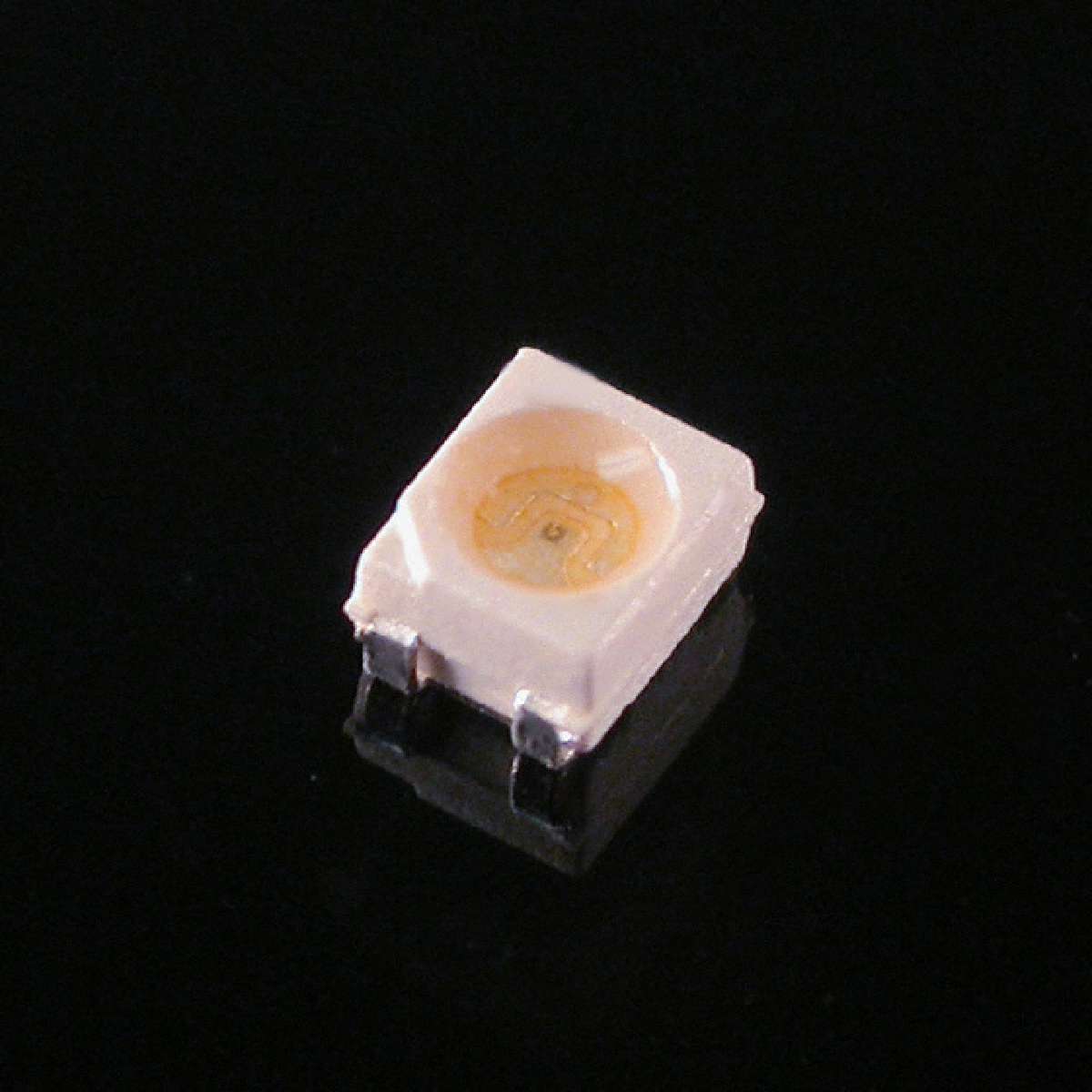 AA3528APR2C/A图片3
