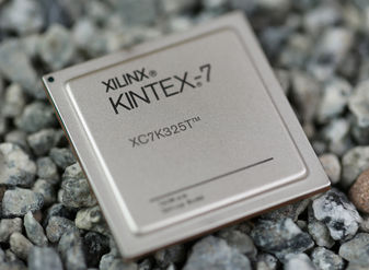 XC7K325T-2FF900C图片2